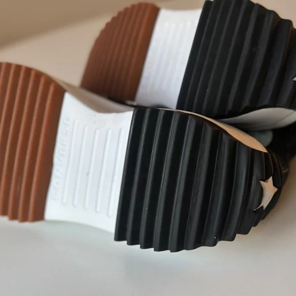 Converse Run Star Hike Hi Black Platform Sneakers - Picture 11 of 16